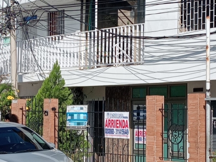 Apartamento en Escallon Villa Piso 1 USO COMERCIAL O VIVIENDA